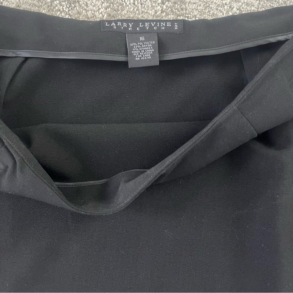 Larry Levine Black Stretch Pleated Pencil Skirt Size 16 - Picture 3 of 7